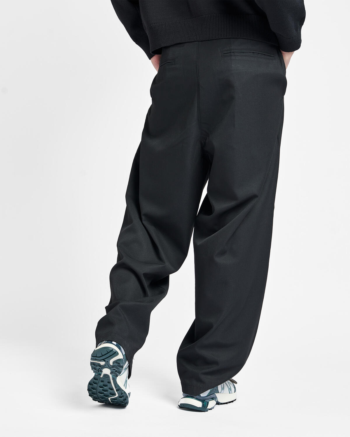 Obey OTIS PLEATED PANT | 142020270-BLK | AFEW STORE